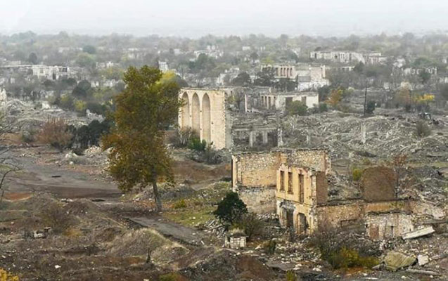 İsrailli fəal: “Ermənilər Qarabağda hər daşı satıblar” - FOTO