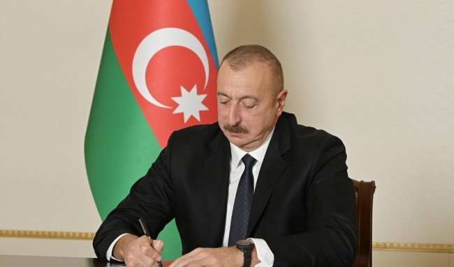 Prezident bu şəxsi vəzifəsindən azad etdi - SON DƏQİQƏ