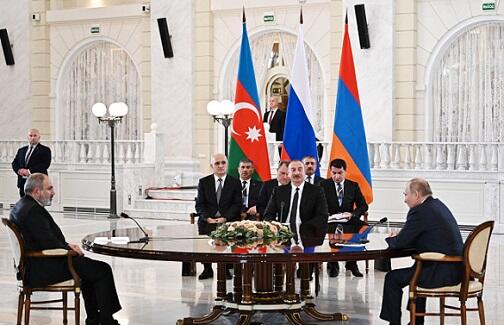 Putin: Paşinyanın təklifi müzakirə olundu, ancaq...