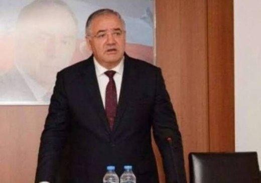 Ağdam icra hakimiyyəti 1 bayrağa niyə 1000 manat verib..?