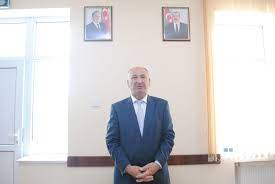İcra başçısı əkinçiliklə məşguldur?