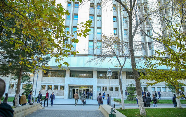 48 ildir işlədiyi universitetdə öldü