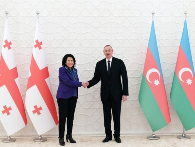 İlham Əliyev Zurabişviliyə məktub göndərdi
