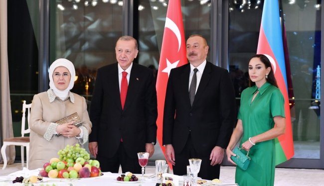 "Çırpınırdı Qaradəniz" hələ belə alqış görməmişdi - MÖHTƏŞƏM GÖRÜNTÜLƏR
