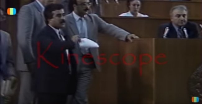 Vəzirov müxalifəti həbsxanalara doldursaydı...