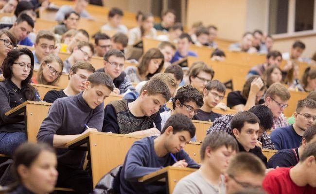 Universitetlərlə bağlı qərar: Təhsil haqları artır, maaşlar risk altında…