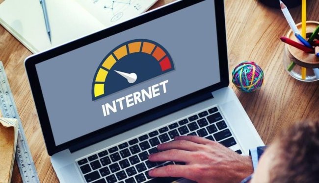 Azərbaycanda internet xidməti niyə baha və keyfiyyətsizdir? – “Daha çox şirkətin ölkəyə internet gətirmək imkanı olmalıdır”