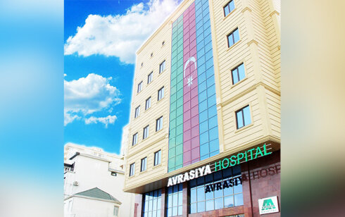 “Avrasiya Hospital”da lift qırıldı – Xəsarət alan var