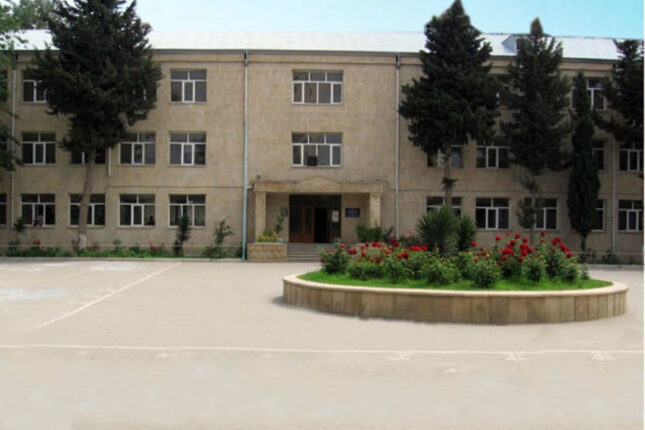SON DƏQİQƏ! Bakıda şagird məktəbin binasından özünü atdı