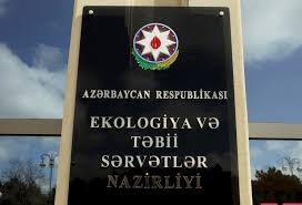 Daha bir vəzifəli şəxs özünə GÜN AĞLAYIR - FOTOFAKT