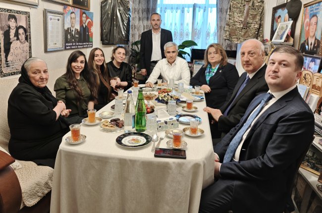 Leyla və Arzu Əliyevalar Polad Həşimovun evində (FOTOLAR)
