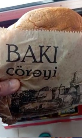 'Bakı' çörəyinin içindən iyrənc məhlul və tük çıxdı çıxdı - BU DA FAKT...