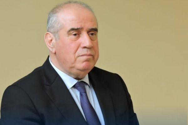 İcra Başçısı Adil Məmmədov 77 min manatlıq müsabiqə elan edir - UNİTAZ, ƏLÜZYUYAN, MİSMAR və.s almaq üçün