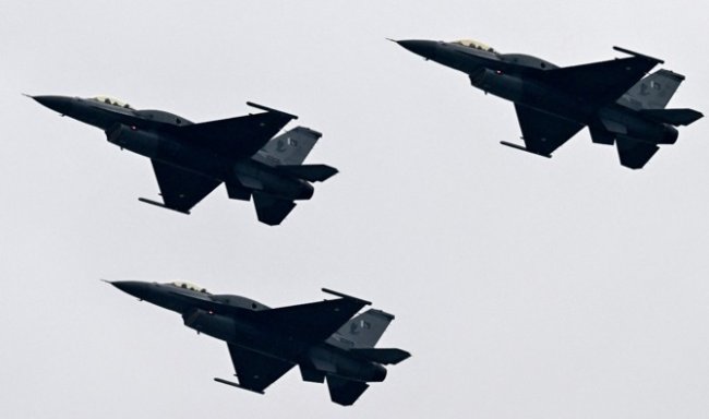 Pakistan Azərbaycana 40 ədəd JF-17 qırıcıları satır - ABŞ-Çin rəqabətinin növbəti cəbhəsi kimi Bakı?