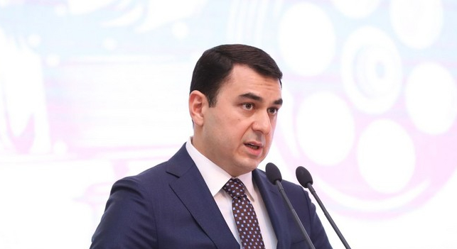 Mədəniyyət Nazirliyinin bir nəfərə bağlı iki şirkətlə işbirliyi davam edir – Adil Kərimlinin masasına