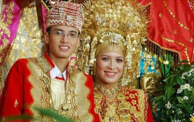 Burada qadınlar deyil, kişilər “gəlin” olur - Fotolar