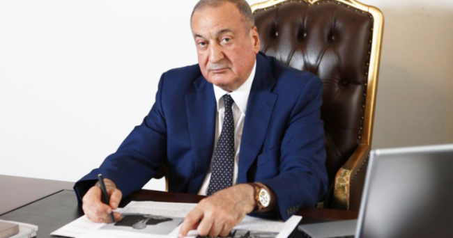 Eldar Quliyev həm deputatdır, həm rektor - Bu necə olur?