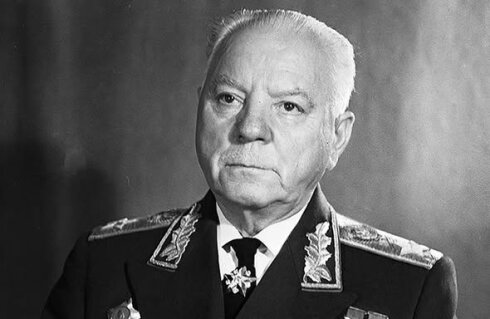Xruşov İran səfirinə dediyi bu cümləyə görə onu cəzalandırıb – “Sən getməlisən…”